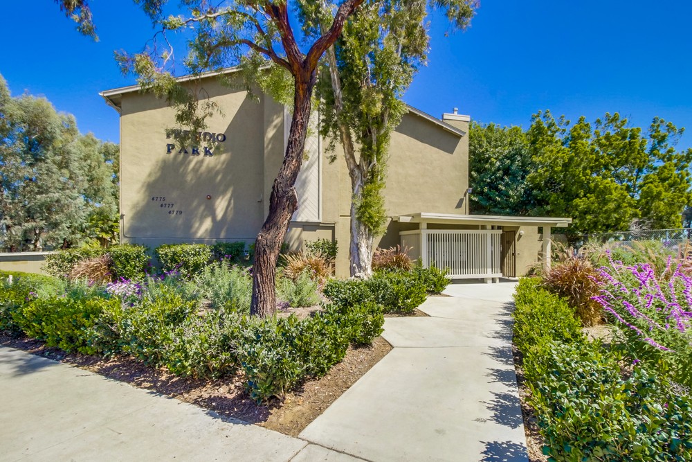Virtual tour photo 1 of 29 for 4775 Seminole Dr #107