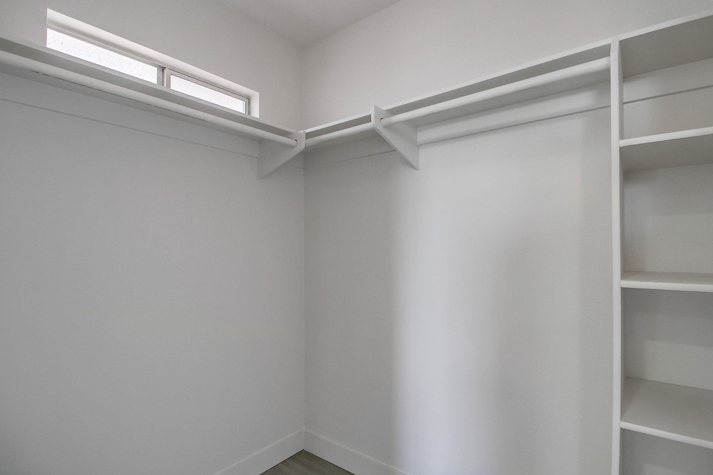 Virtual tour photo 18 of 59 for 4776 Bancroft St