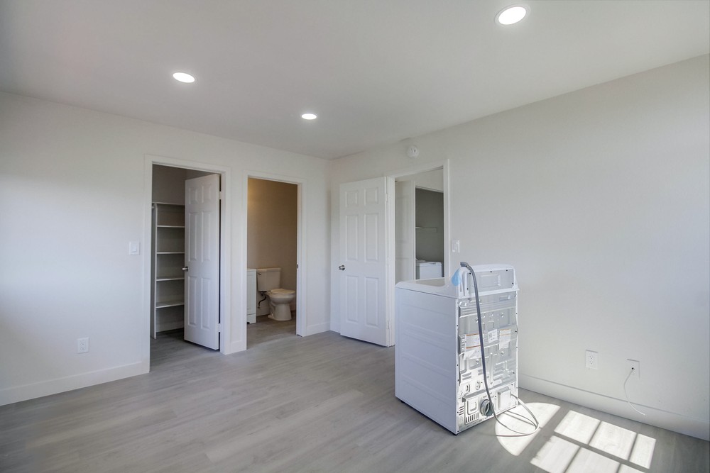 Virtual tour photo 22 of 59 for 4776 Bancroft St
