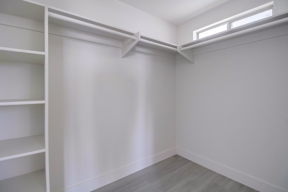 Virtual tour photo 26 of 59 for 4776 Bancroft St