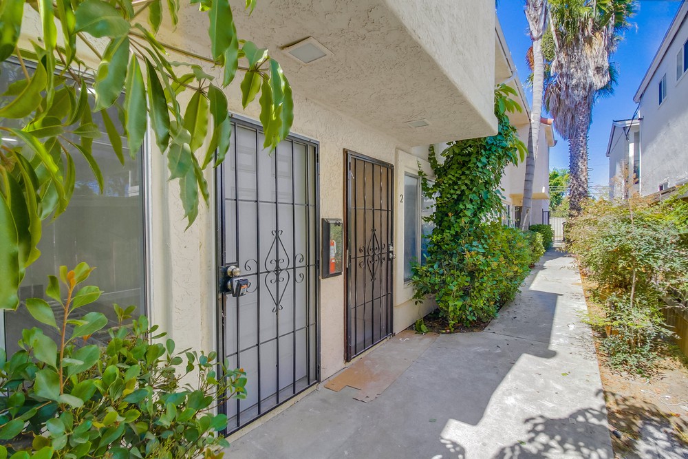 Virtual tour photo 30 of 59 for 4776 Bancroft St