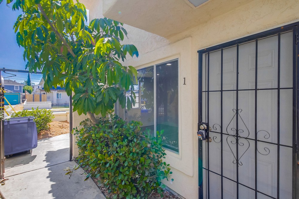 Virtual tour photo 31 of 59 for 4776 Bancroft St