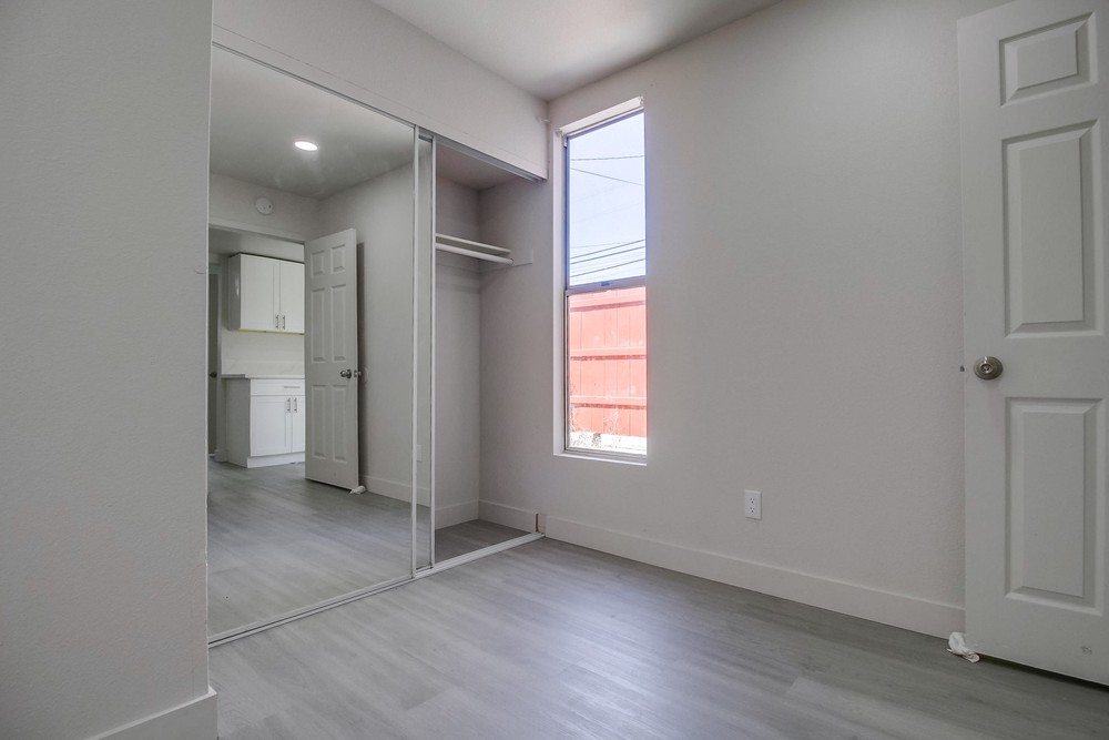 Virtual tour photo 43 of 59 for 4776 Bancroft St