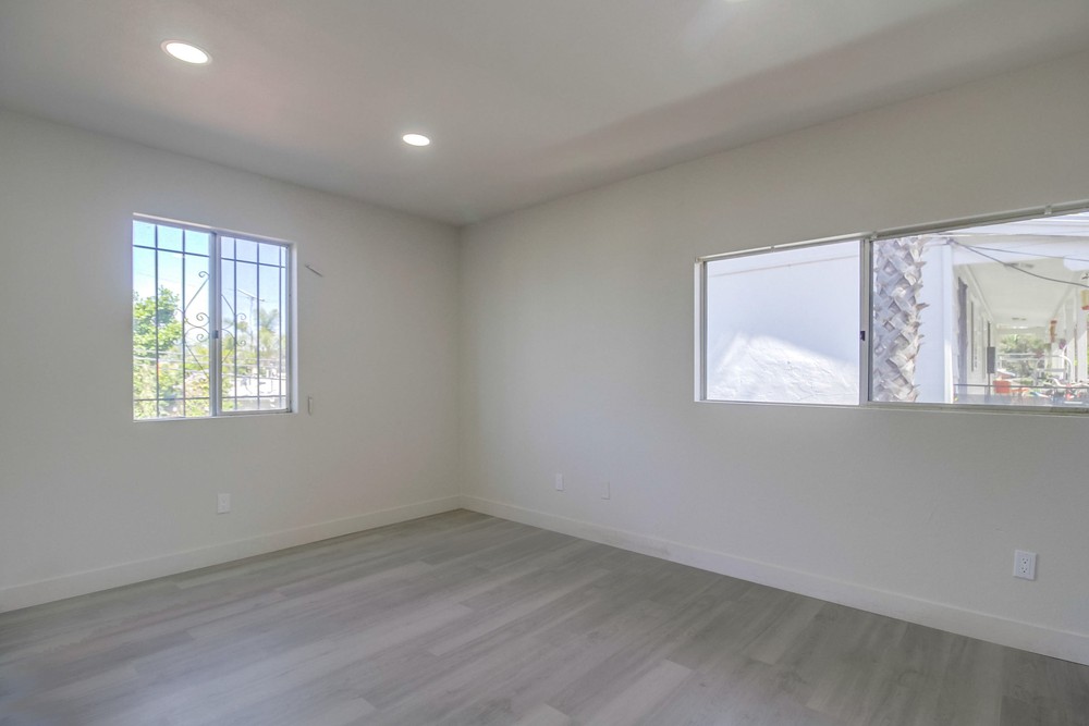 Virtual tour photo 51 of 59 for 4776 Bancroft St