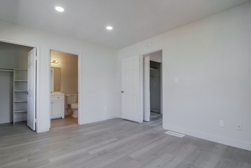 Virtual tour photo 54 of 59 for 4776 Bancroft St
