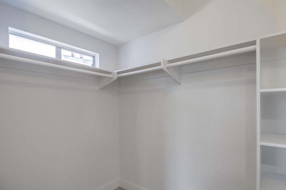 Virtual tour photo 57 of 59 for 4776 Bancroft St