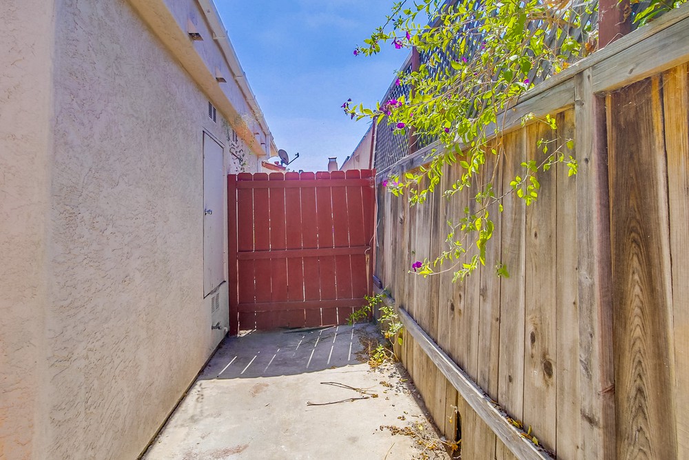 Virtual tour photo 60 of 59 for 4776 Bancroft St