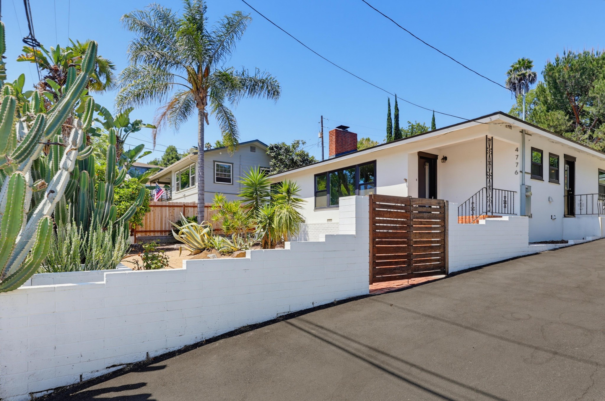 Virtual tour photo 4 of 59 for 4776 Garfield St