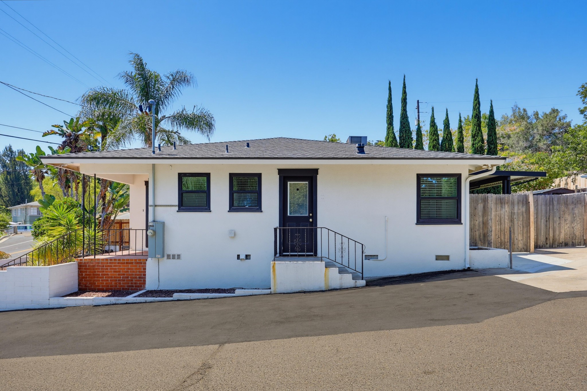 Virtual tour photo 5 of 59 for 4776 Garfield St