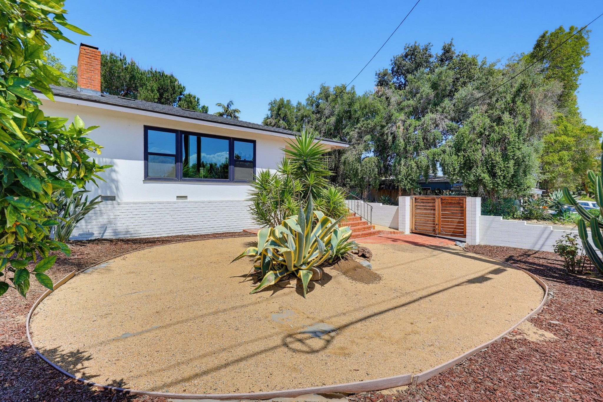 Virtual tour photo 11 of 59 for 4776 Garfield St
