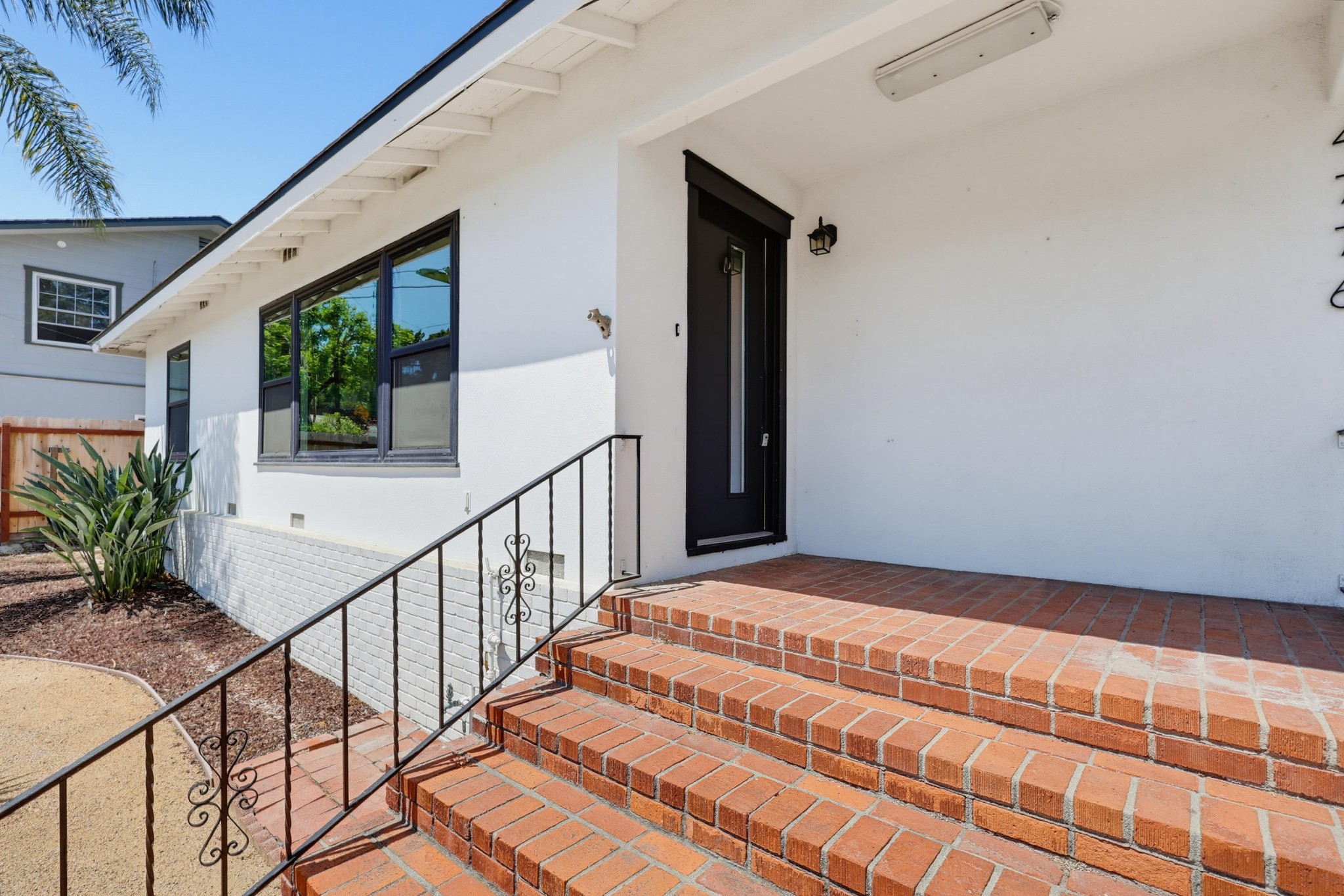Virtual tour photo 12 of 59 for 4776 Garfield St