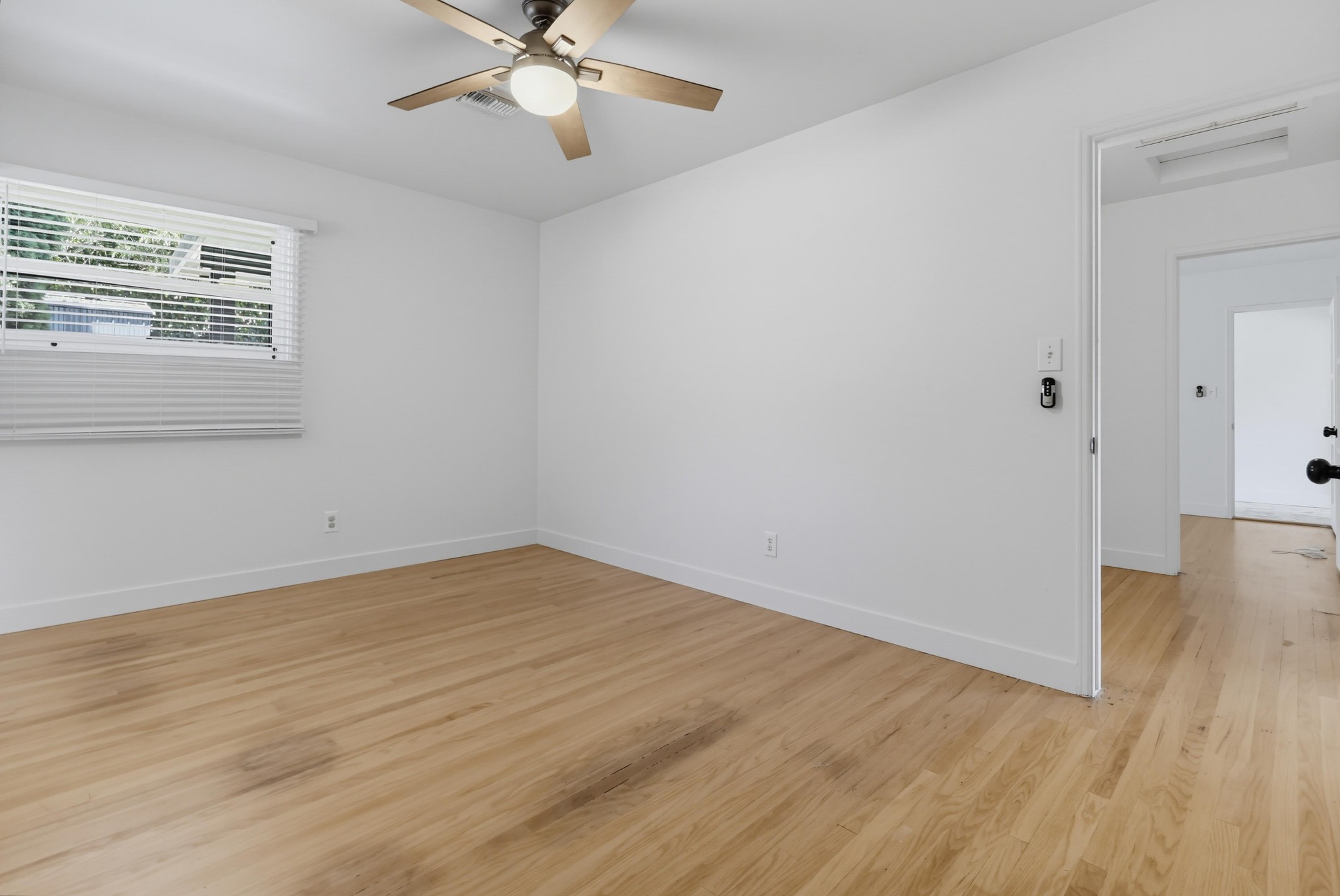 Virtual tour photo 43 of 59 for 4776 Garfield St