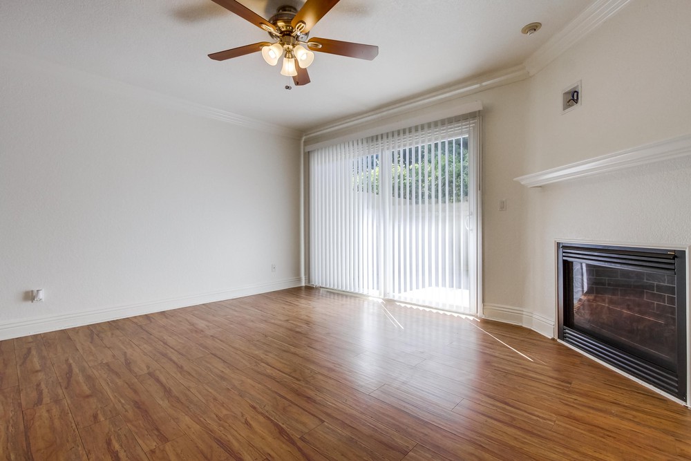 Virtual tour photo 15 of 42 for 4777 Seminole Dr APT 117