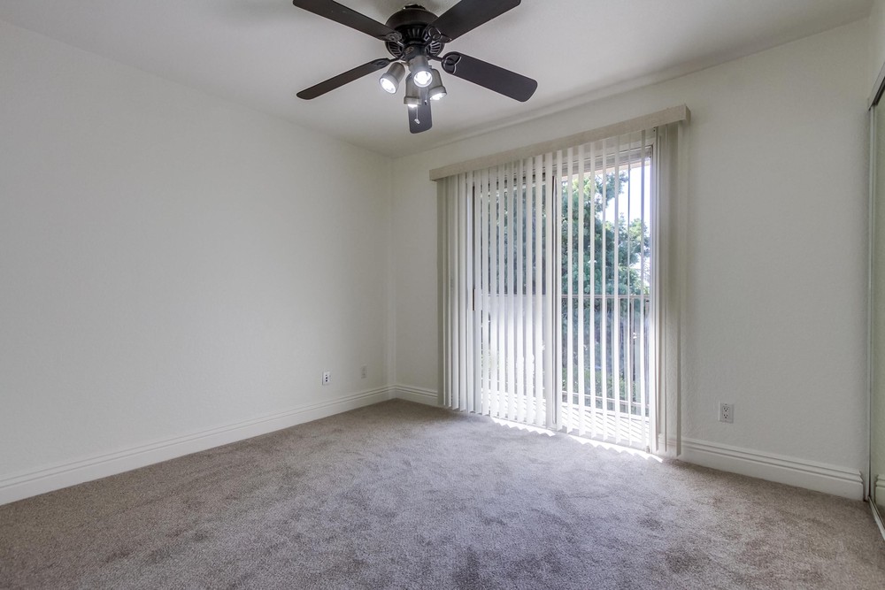 Virtual tour photo 23 of 42 for 4777 Seminole Dr APT 117