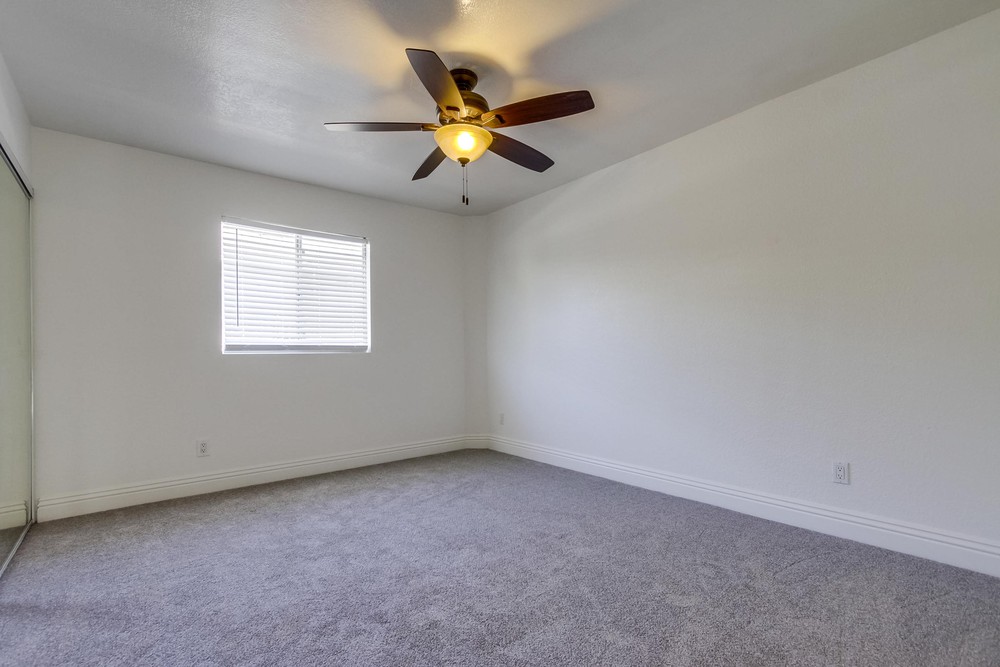 Virtual tour photo 27 of 42 for 4777 Seminole Dr APT 117