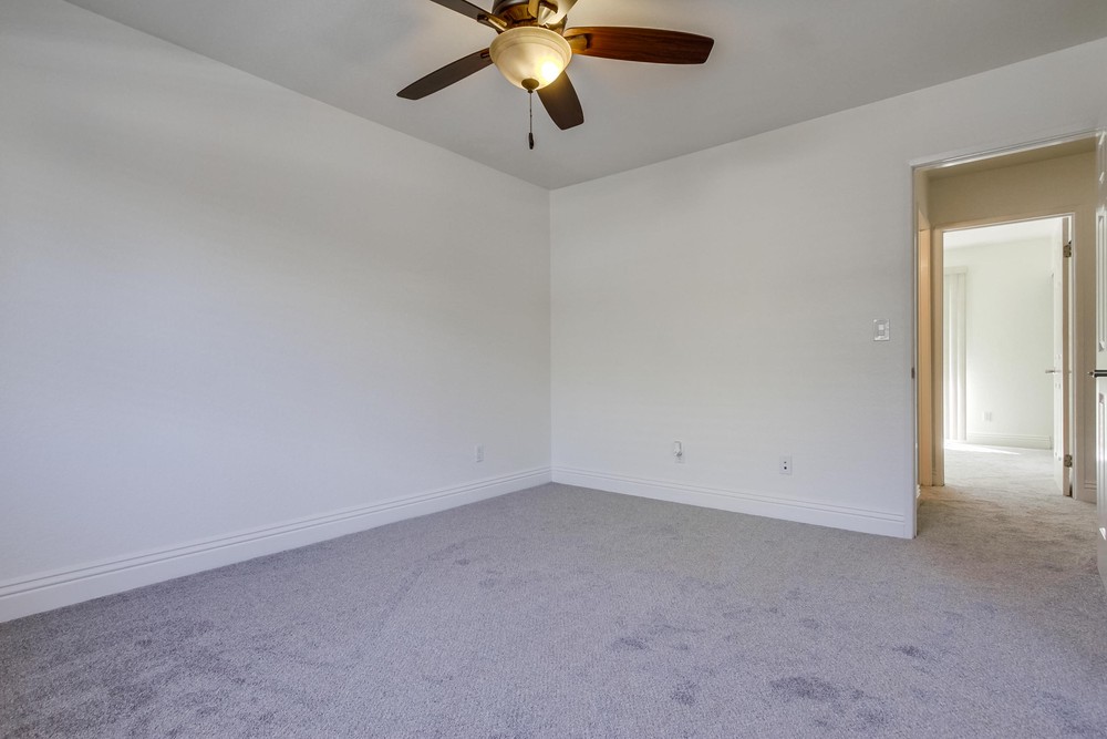 Virtual tour photo 30 of 42 for 4777 Seminole Dr APT 117