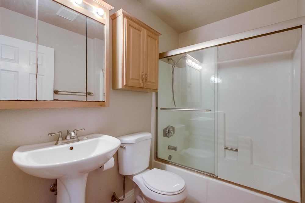 Virtual tour photo 31 of 42 for 4777 Seminole Dr APT 117