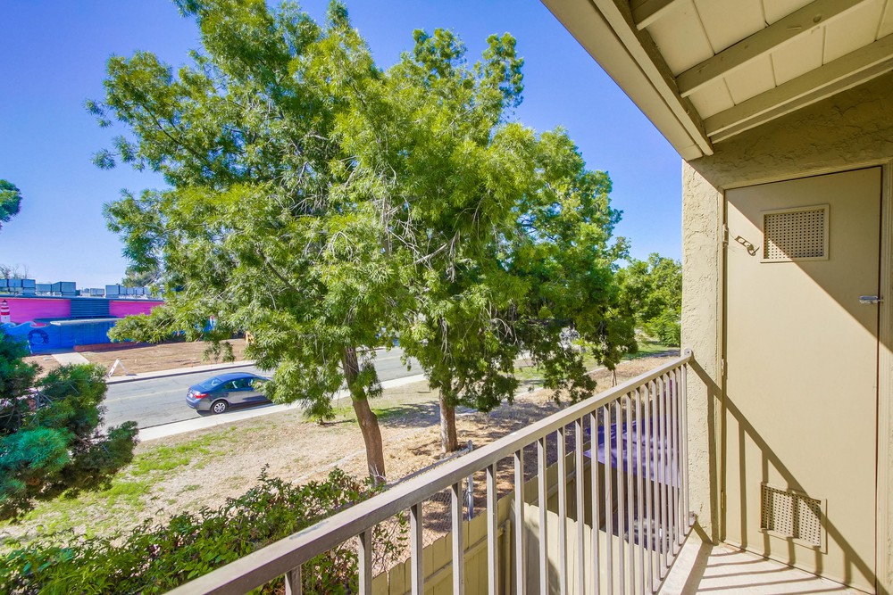 Virtual tour photo 36 of 42 for 4777 Seminole Dr APT 117