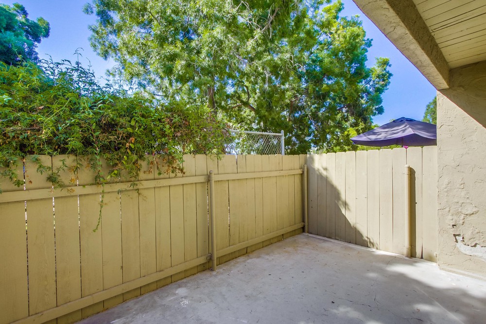 Virtual tour photo 37 of 42 for 4777 Seminole Dr APT 117