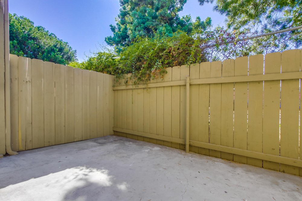 Virtual tour photo 40 of 42 for 4777 Seminole Dr APT 117