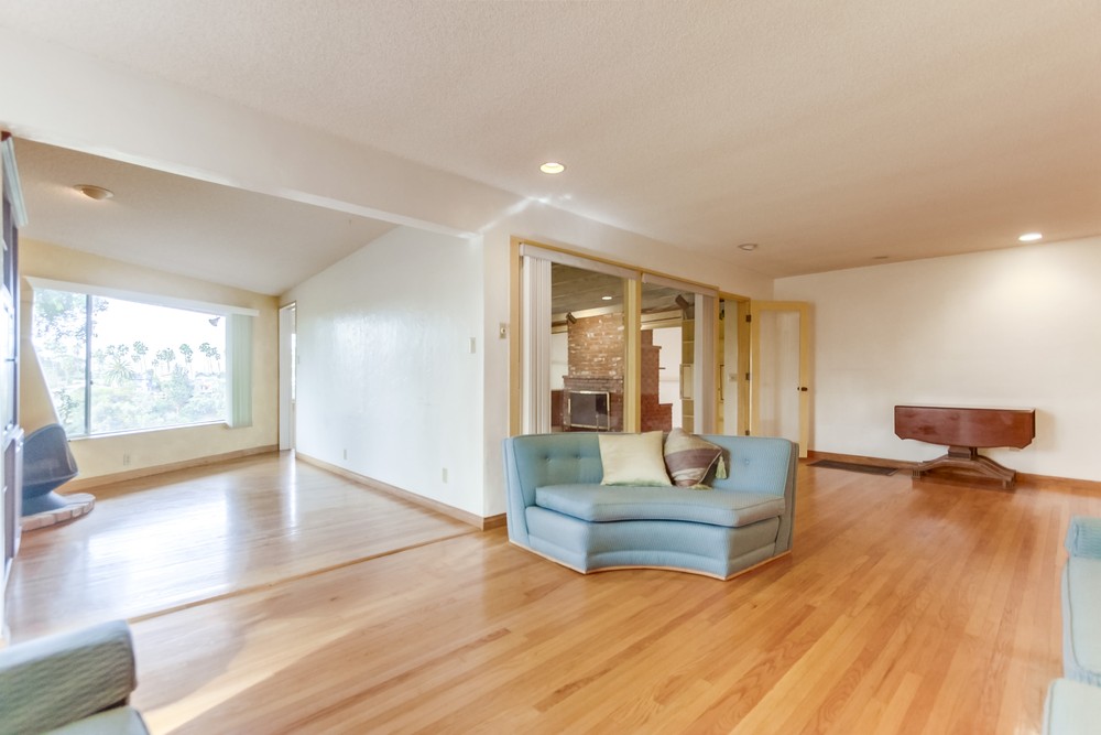 Virtual tour photo 8 of 47 for 4776 Arizona St