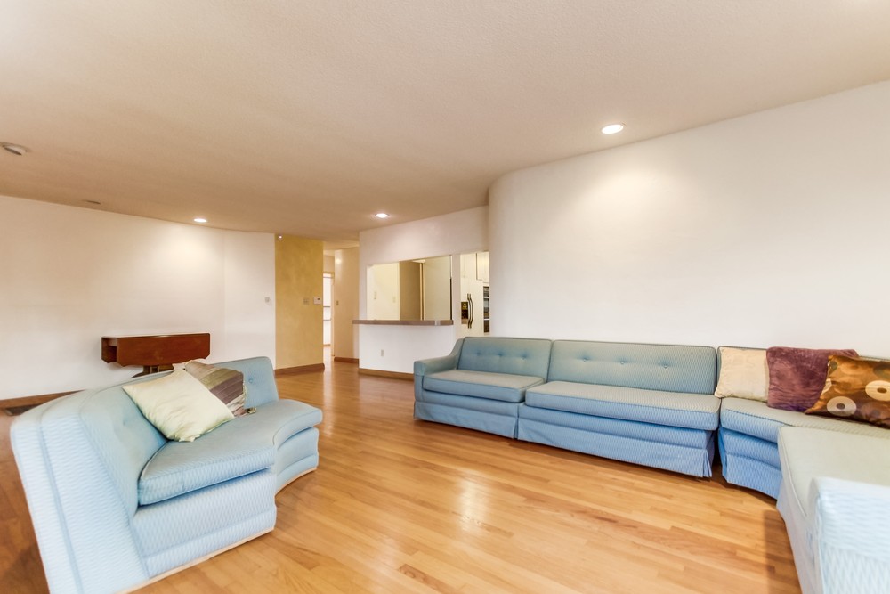 Virtual tour photo 9 of 47 for 4776 Arizona St