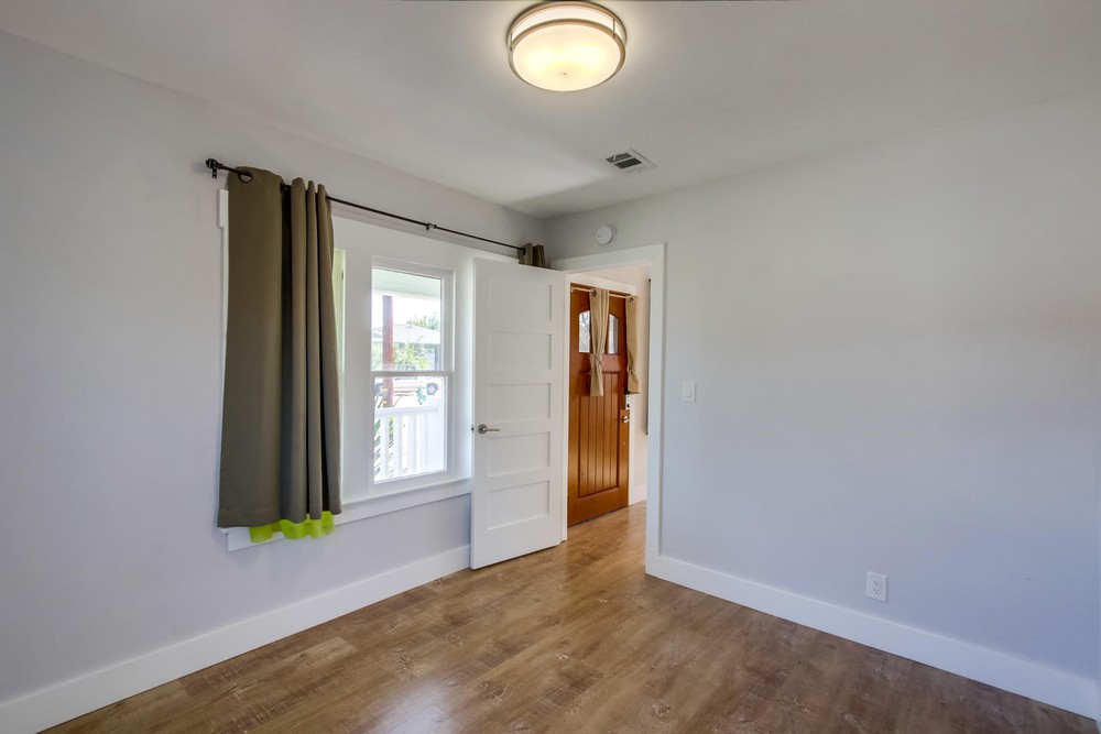 Virtual tour photo 24 of 35 for 4778 W Mountain View Dr