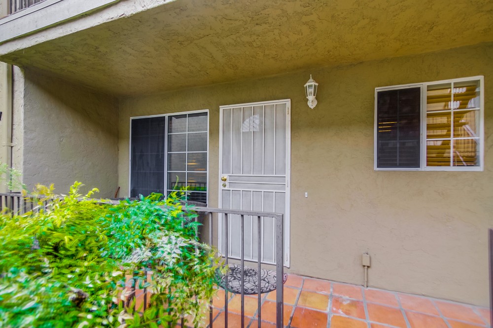 Virtual tour photo 5 of 49 for 4779 Seminole Dr #109