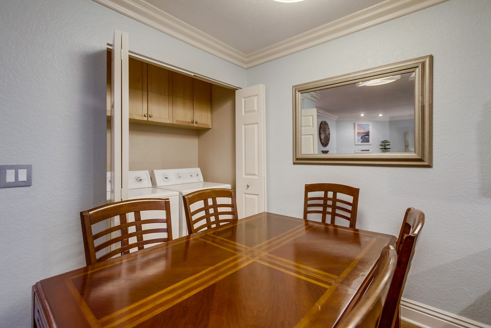 Virtual tour photo 13 of 49 for 4779 Seminole Dr #109