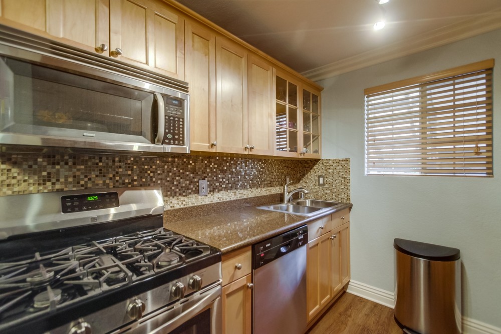 Virtual tour photo 17 of 49 for 4779 Seminole Dr #109