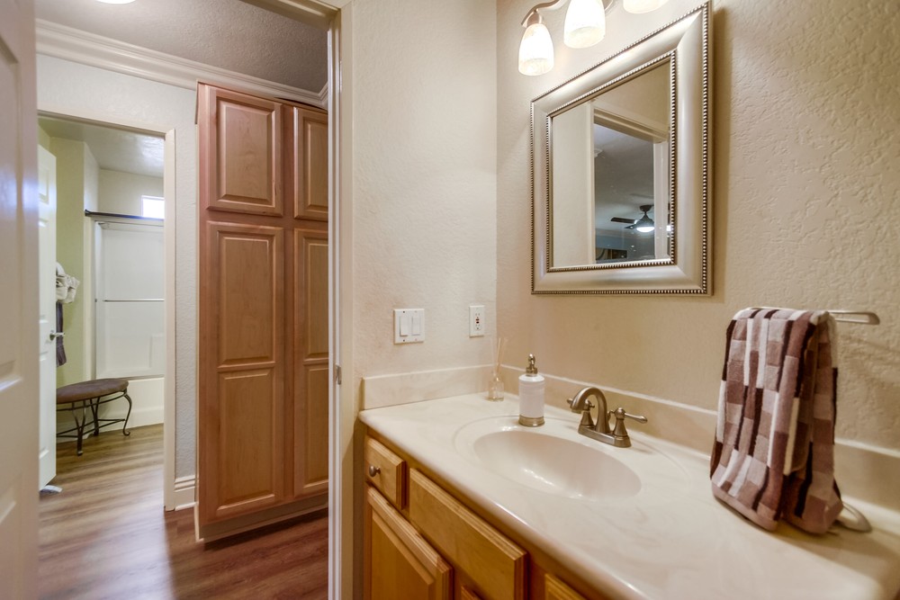 Virtual tour photo 22 of 49 for 4779 Seminole Dr #109