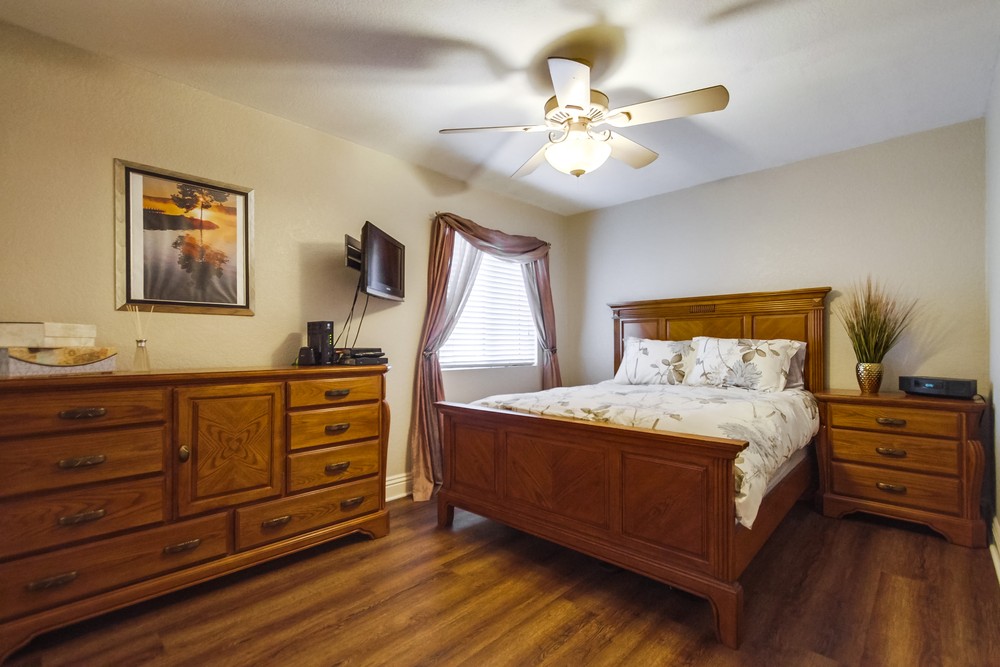 Virtual tour photo 23 of 49 for 4779 Seminole Dr #109