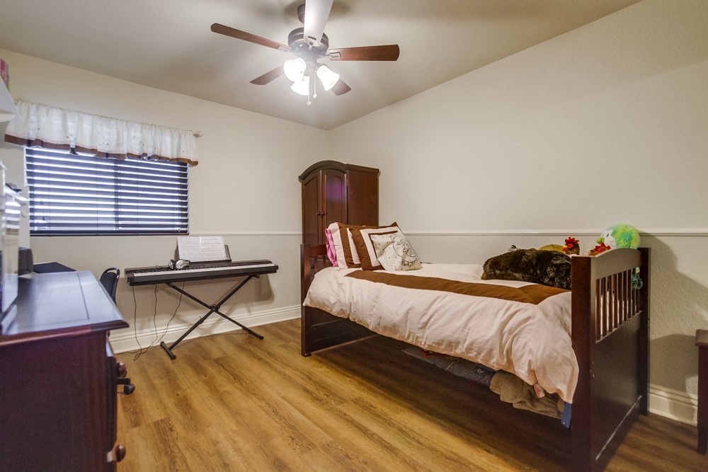 Virtual tour photo 27 of 49 for 4779 Seminole Dr #109