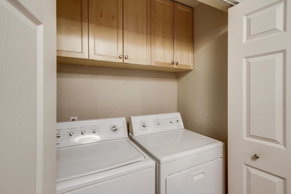 Virtual tour photo 33 of 49 for 4779 Seminole Dr #109
