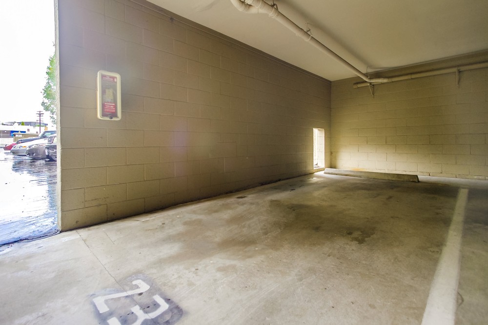 Virtual tour photo 37 of 49 for 4779 Seminole Dr #109