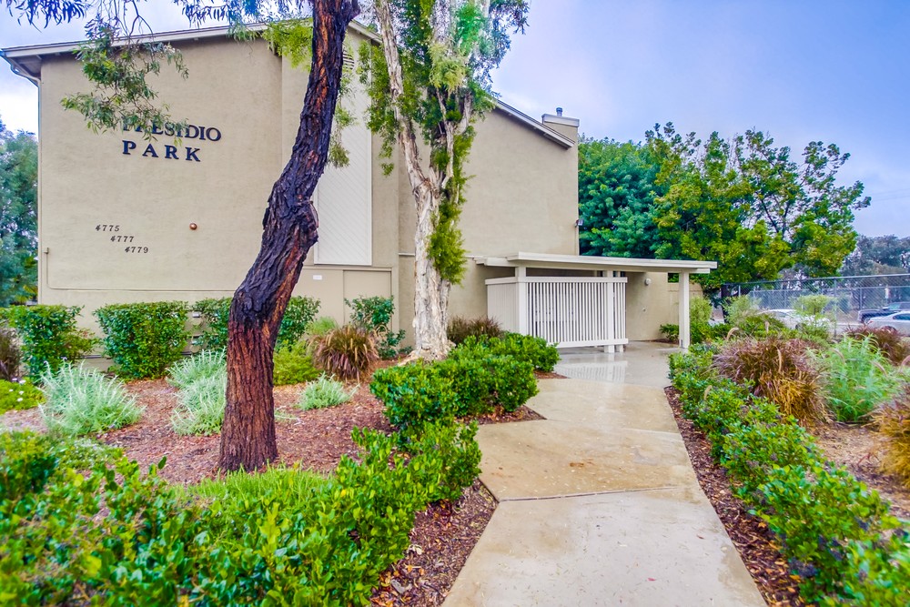 Virtual tour photo 44 of 49 for 4779 Seminole Dr #109