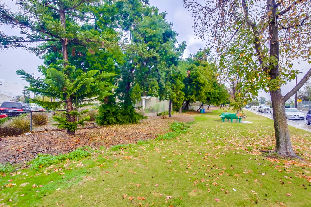 Virtual tour photo 47 of 49 for 4779 Seminole Dr #109