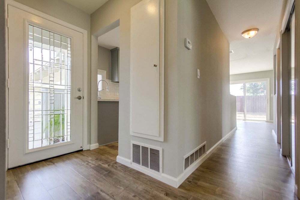 Virtual tour photo 8 of 38 for 4787 Mt Harris Dr
