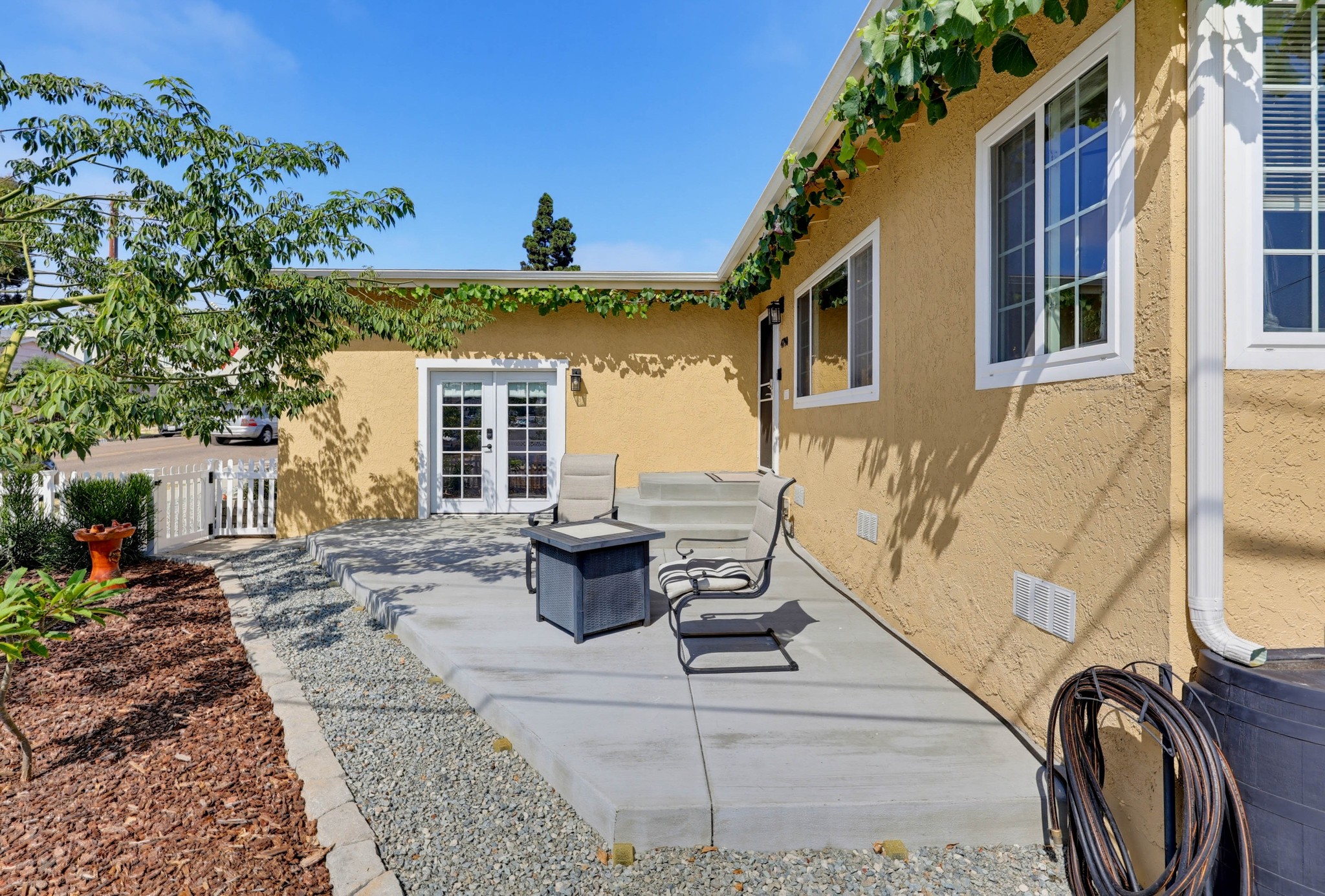 Virtual tour photo 7 of 52 for 4790 Solola Ave