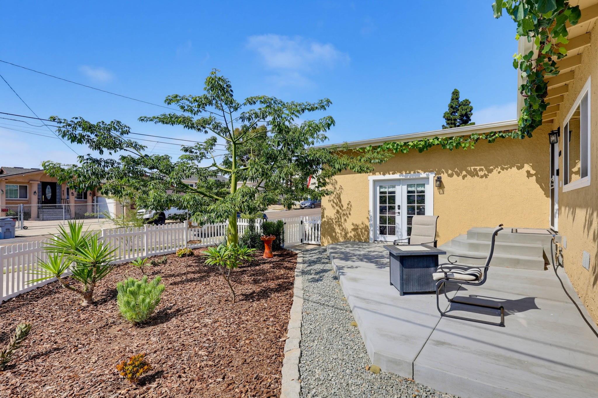 Virtual tour photo 1 of 52 for 4790 Solola Ave
