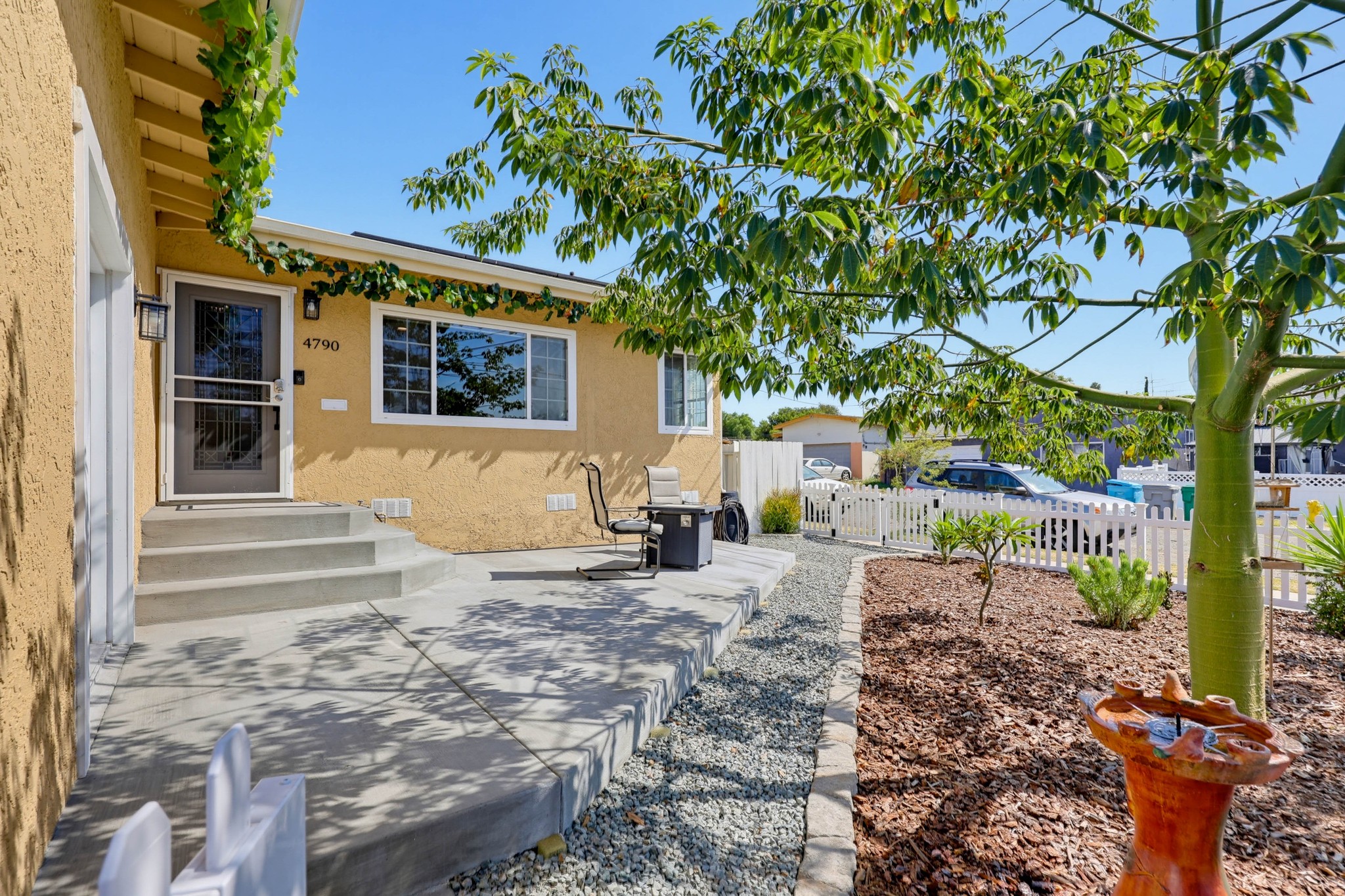 Virtual tour photo 9 of 52 for 4790 Solola Ave