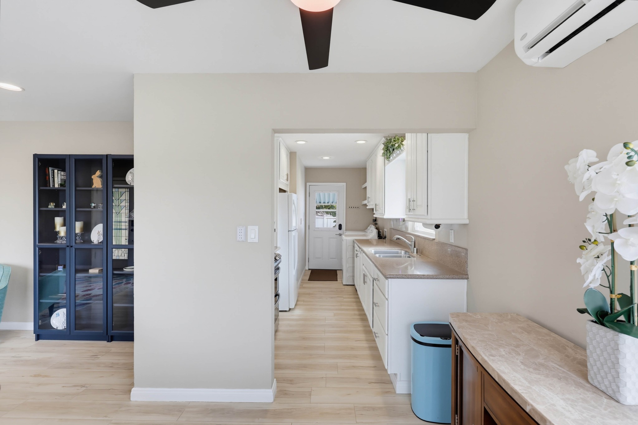 Virtual tour photo 15 of 52 for 4790 Solola Ave