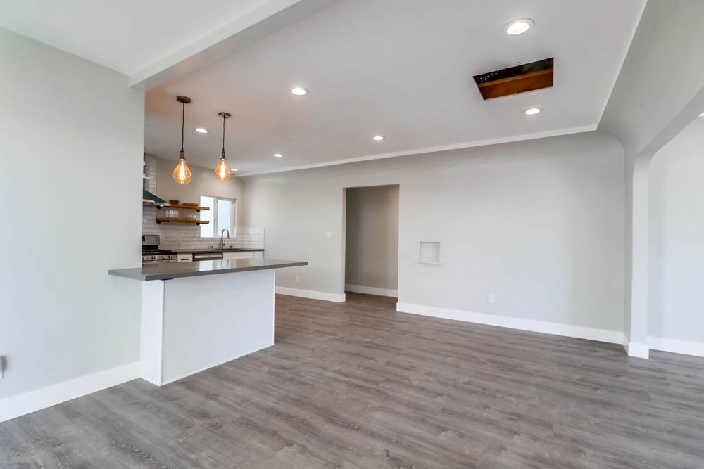 Virtual tour photo 18 of 37 for 4791 Mansfield St