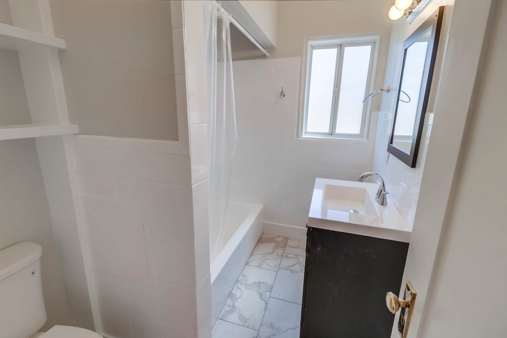 Virtual tour photo 29 of 37 for 4791 Mansfield St