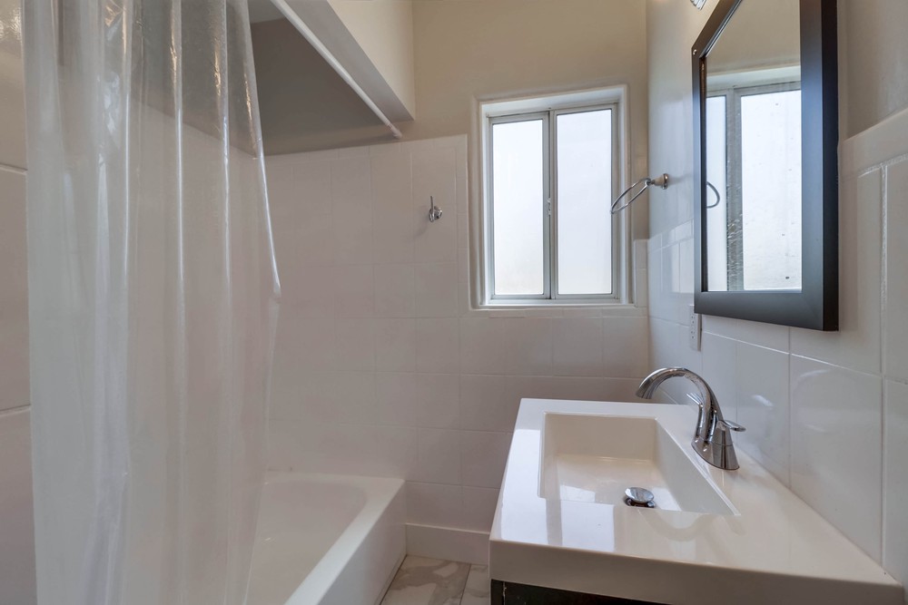 Virtual tour photo 30 of 37 for 4791 Mansfield St