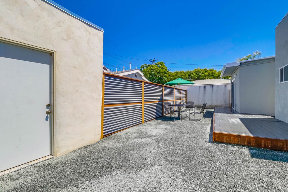 Virtual tour photo 33 of 37 for 4791 Mansfield St