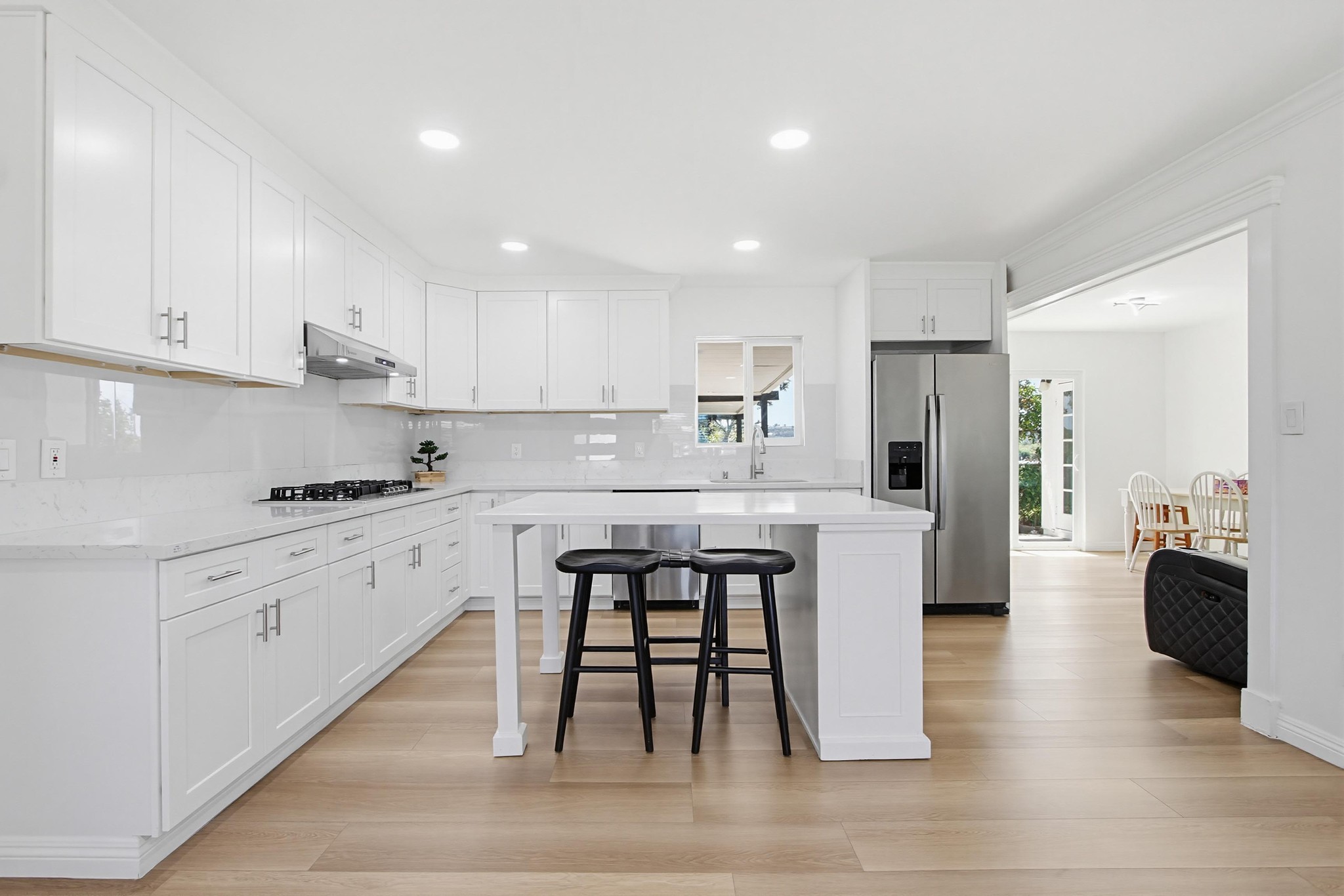 Virtual tour photo 15 of 52 for 4801 Siesta Pl