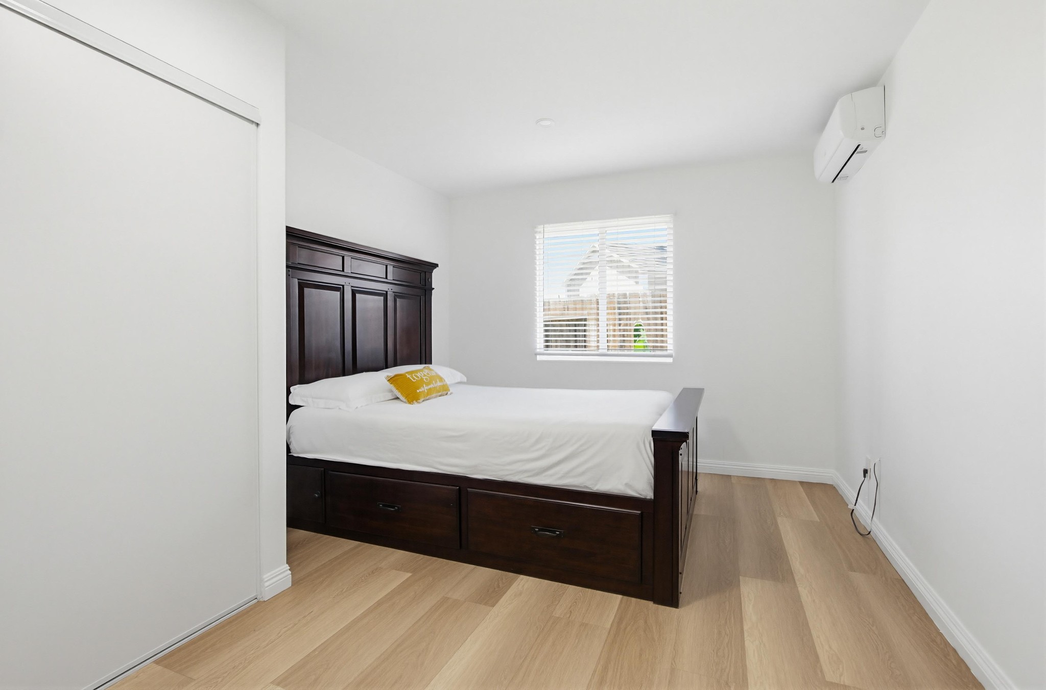 Virtual tour photo 22 of 52 for 4801 Siesta Pl
