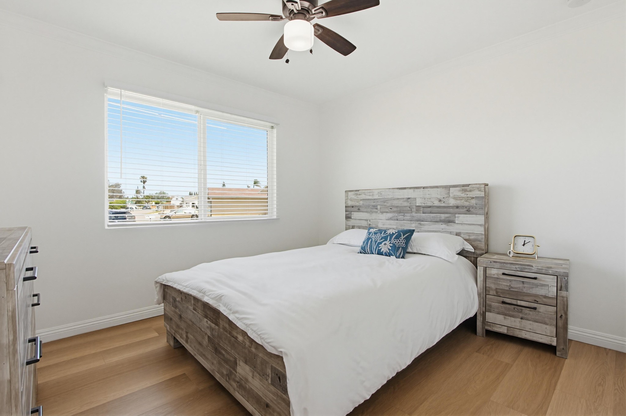 Virtual tour photo 29 of 52 for 4801 Siesta Pl