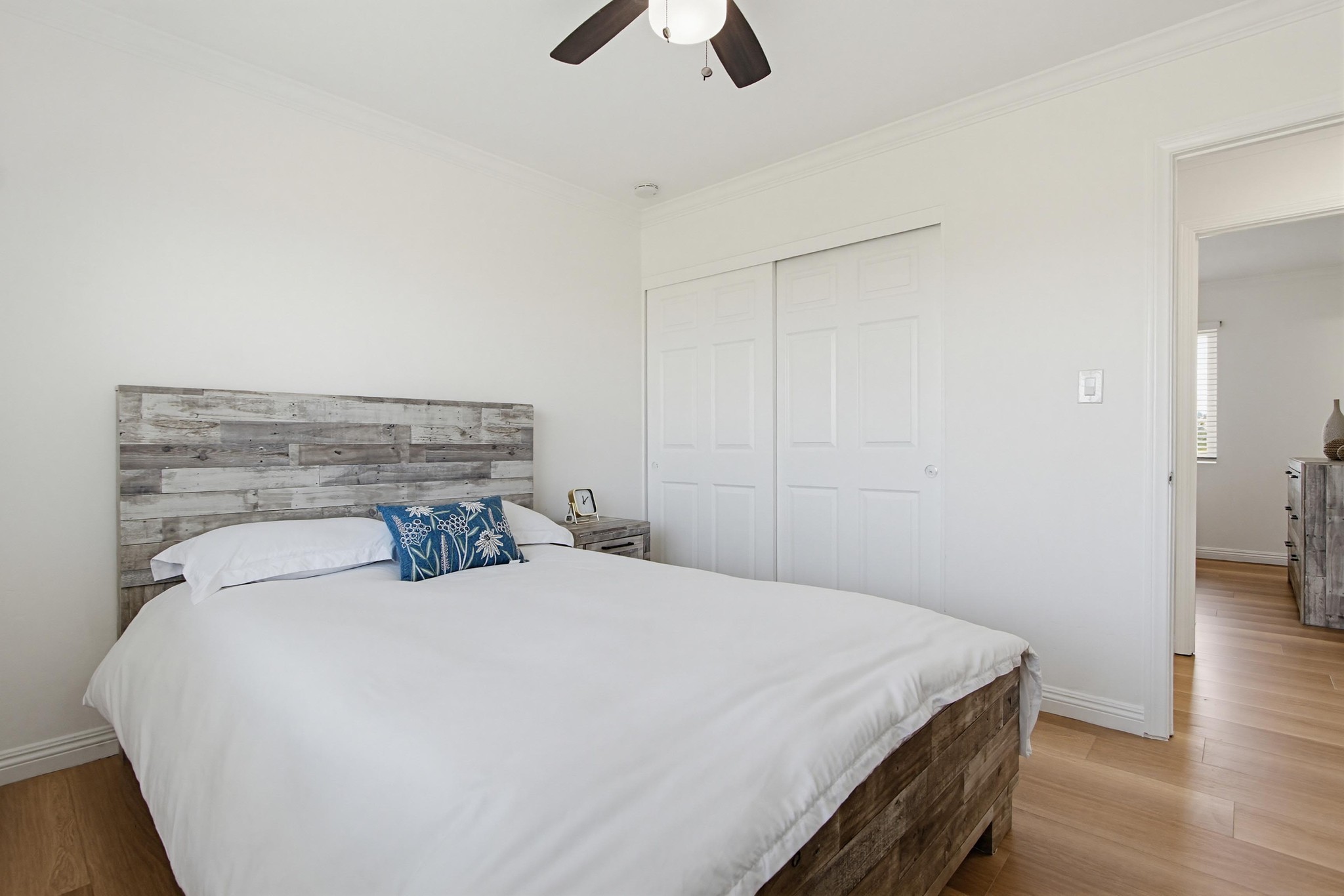 Virtual tour photo 30 of 52 for 4801 Siesta Pl